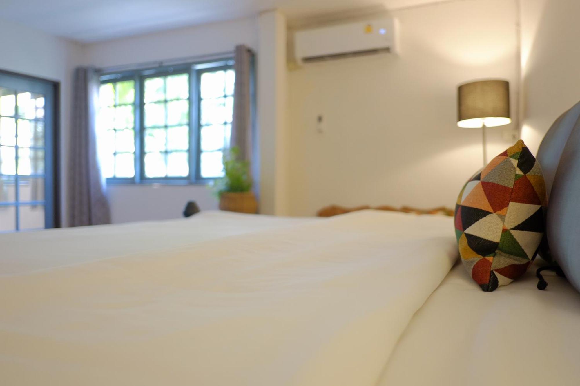 Inn Oon Villa (Adults Only) チエンマイ 部屋 写真